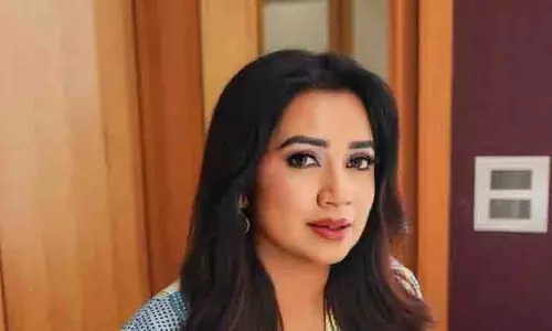 Zubeen Garg की आवाज़ ने किया मंत्रमुग्ध, श्रेया घोषाल ने साझा की भावनाएं Zubeen Garg की आवाज़ ने किया मंत्रमुग्ध, श्रेया घोषाल ने साझा की भावनाएं