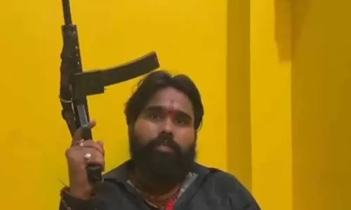 POLICE मुठभेड़ में कुख्यात Tiger Group सरगना उत्तम यादव ढेर POLICE मुठभेड़ में कुख्यात Tiger Group सरगना उत्तम यादव ढेर