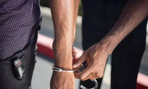 मेदिपट्टनम में महिला से सोने की चैन छीनी, आरोपी construction worker गिरफ्तार