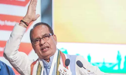 शिवराज सिंह ने सोयाबीन की फसल खराब होने की शिकायत पर अधिकारियों को सर्वे का दिया निर्देश