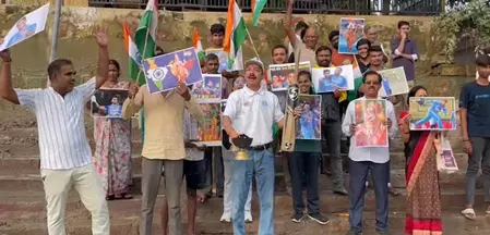 ऑपरेशन व्हाइट बॉल: एशिया कप में भारत-पाकिस्तान महामुकाबले को लेकर क्रिकेट प्रेमियों में जबरदस्त उत्साह ऑपरेशन व्हाइट बॉल: एशिया कप में भारत-पाकिस्तान महामुकाबले को लेकर क्रिकेट प्रेमियों में जबरदस्त उत्साह