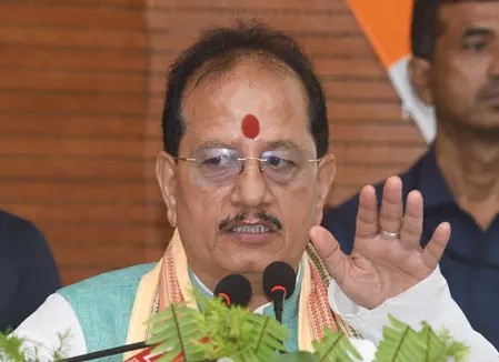 तेजस्वी की सभा में पीएम मोदी का अपमान, विजय सिन्हा बोले- यह जंगलराज की मानसिकता तेजस्वी की सभा में पीएम मोदी का अपमान, विजय सिन्हा बोले- यह जंगलराज की मानसिकता