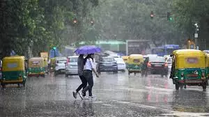 Delhi-NCR में फिर गर्मी, कई राज्यों में भारी बारिश की चेतावनी Delhi-NCR में फिर गर्मी, कई राज्यों में भारी बारिश की चेतावनी