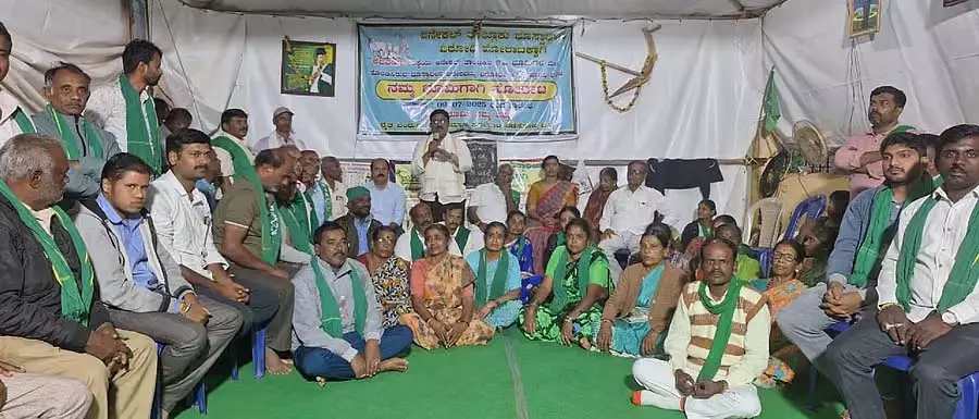 सरजापुर भूमि अधिग्रहण का विरोध: राष्ट्रीय स्तर के संघर्ष की रूपरेखा: Farmers सरजापुर भूमि अधिग्रहण का विरोध: राष्ट्रीय स्तर के संघर्ष की रूपरेखा: Farmers