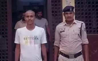 व्हाट्सएप ग्रुप से नंबर निकाल युवती को प्रेम जाल में फंसाया, रेप के बाद ब्लेकमेलिंग करने वाला अरेस्ट व्हाट्सएप ग्रुप से नंबर निकाल युवती को प्रेम जाल में फंसाया, रेप के बाद ब्लेकमेलिंग करने वाला अरेस्ट