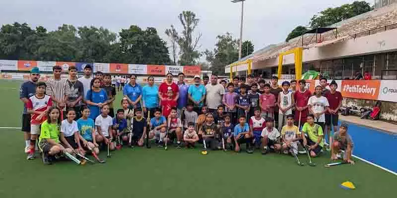 Olympian Gurjit Kaur ने खिलाड़ियों से अनुशासन और कड़ी मेहनत अपनाने का आग्रह किया Olympian Gurjit Kaur ने खिलाड़ियों से अनुशासन और कड़ी मेहनत अपनाने का आग्रह किया