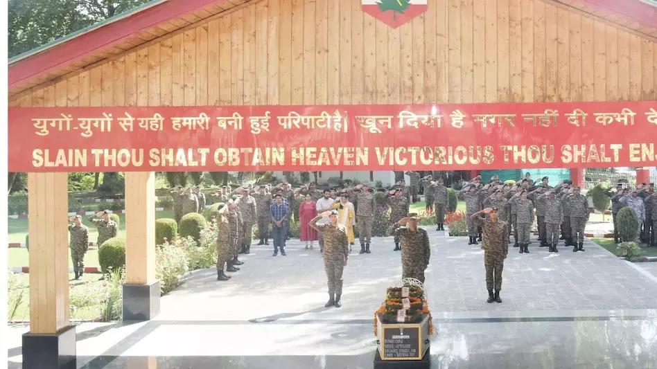 सेना मेडल से सम्मानित मेजर शहीद सेना मेडल से सम्मानित मेजर शहीद