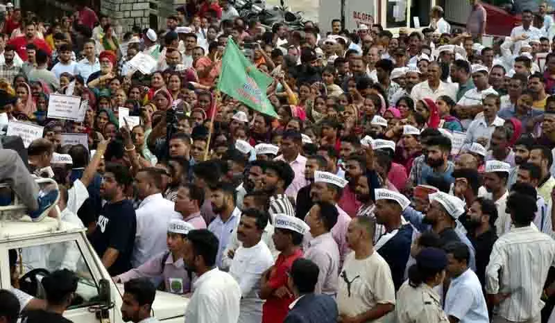 धर्मशाला में कल्याणकारी अधिकारों के लिए OBC समुदाय का विरोध प्रदर्शन धर्मशाला में कल्याणकारी अधिकारों के लिए OBC समुदाय का विरोध प्रदर्शन