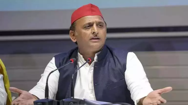 निष्पक्ष चुनाव सुनिश्चित करने के लिए आधार को चिप्स से जोड़ा जाना चाहिए: Akhilesh Yadav निष्पक्ष चुनाव सुनिश्चित करने के लिए आधार को चिप्स से जोड़ा जाना चाहिए: Akhilesh Yadav