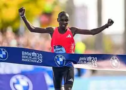 Berlin Marathon में केन्या के सबास्टियन सावे और रोज़मेरी वंजिरू की जीत Berlin Marathon में केन्या के सबास्टियन सावे और रोज़मेरी वंजिरू की जीत
