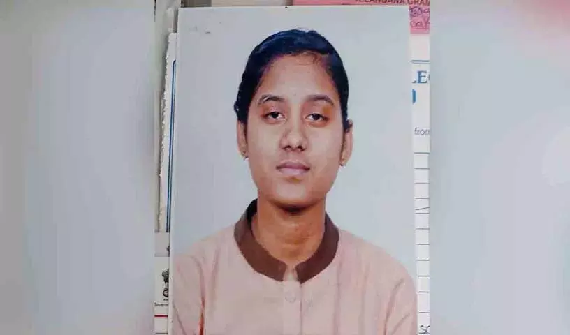 ऑटो चालक की बेटी को NEET UG परीक्षा में मेडिकल सीट मिली ऑटो चालक की बेटी को NEET UG परीक्षा में मेडिकल सीट मिली