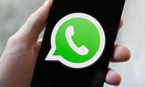 WhatsApp  : ट्रेंड कर रही Nano Banana  की तस्वीर, जानें पूरा प्रोसेस