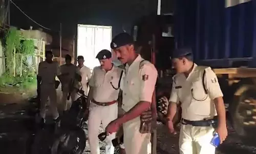 मैकेनिक का रास्ता रोका और मार दी गोली, सरेआम हत्या
