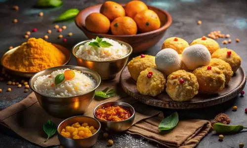 Sarva Pitru Amavasya 2025: आज सर्व पितृ अमावस्या पर ये उपाय, मिलेगा पितरों का आशीर्वाद