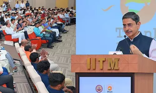 छात्रों को विभाजनकारी ताकतों को जगह नहीं देनी चाहिए: Governor R.N. Ravi