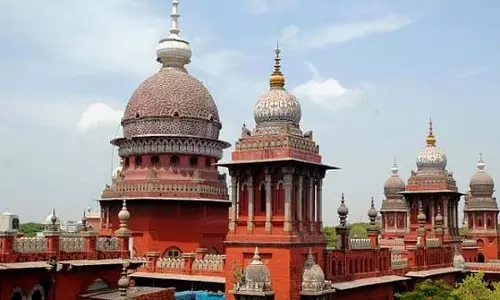 खाद्य विभाग के खिलाफ अदालत की अवमानना का मामला: तमिलनाडु सरकार को जवाब देने का आदेश खाद्य विभाग के खिलाफ अदालत की अवमानना का मामला: तमिलनाडु सरकार को जवाब देने का आदेश