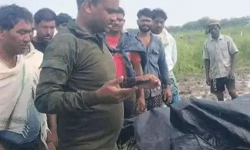 नाबालिग पर आकाशीय बिजली गिरी, स्पॉट पर मौत
