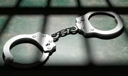 Manipur में तीन उग्रवादी और हथियार विक्रेता गिरफ्तार Manipur में तीन उग्रवादी और हथियार विक्रेता गिरफ्तार
