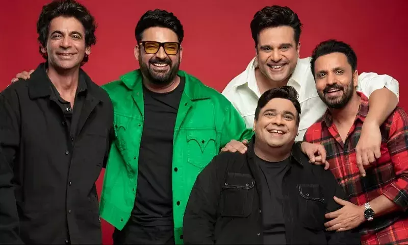 Kapil Sharma के नेटफ्लिक्स शो को बाबूराव किरदार पर 25 करोड़ का कानूनी नोटिस Kapil Sharma के नेटफ्लिक्स शो को बाबूराव किरदार पर 25 करोड़ का कानूनी नोटिस