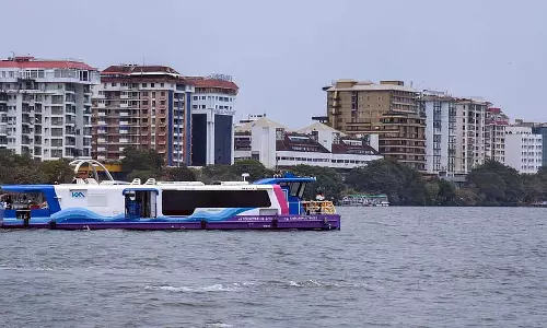 Kerala : कोच्चि वाटर मेट्रो ने 50 लाख यात्रियों का आंकड़ा छुआ