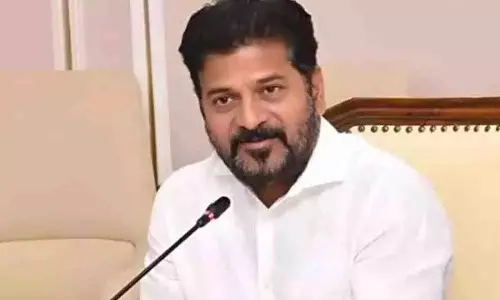 CM ने महिलाओं को बतुकम्मा की बधाई दी CM ने महिलाओं को बतुकम्मा की बधाई दी