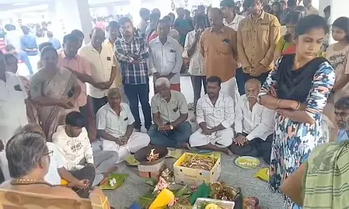 महालया अमावस्या: पेरूर पदीथुराई में पितरों को तर्पण