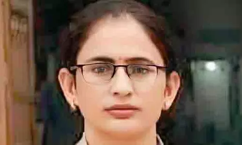 NH-9 पर ट्रक की चपेट में आने से पुलिसकर्मी की मौत NH-9 पर ट्रक की चपेट में आने से पुलिसकर्मी की मौत