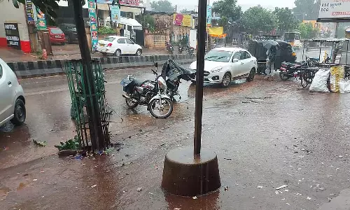 Karnataka : बादामी के आसपास भारी बारिश Karnataka : बादामी के आसपास भारी बारिश