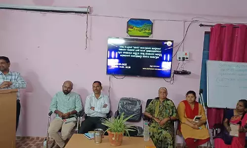 बच्चों का भविष्य गढ़ते जागरूकता केंद्र: नगर निगम के सहायक निदेशक बच्चों का भविष्य गढ़ते जागरूकता केंद्र: नगर निगम के सहायक निदेशक