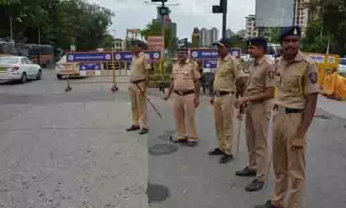 Mumbai: 19 वर्षीय लड़की को आत्महत्या से बचाया, प्रेमी की मौत से थी सदमे में