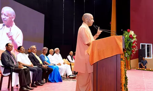 प्रधानमंत्री मोदी ने दीपावली पर जीएसटी रिफॉर्म का गिफ्ट दिया : सीएम योगी