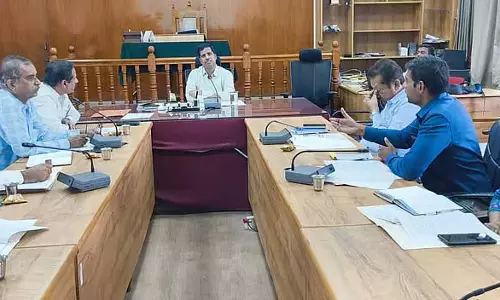 स्कूलों में परामर्श कक्ष शुरू करें: Commissioner