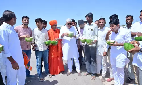 Jaipur: शेखावत का पोकरण प्रवास: किसानों संग तरबूज का स्वाद और शोक सभाओं में भागीदारी