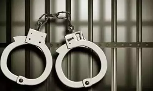 Kerala : पड़ोसी की हत्या की कोशिश के लिए व्यक्ति को 10 साल की जेल Kerala : पड़ोसी की हत्या की कोशिश के लिए व्यक्ति को 10 साल की जेल