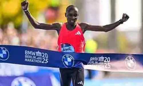 Berlin Marathon में केन्या के सबास्टियन सावे और रोज़मेरी वंजिरू की जीत