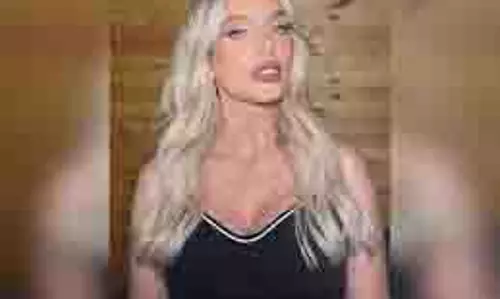 Helen Flanagan डेटिंग के लिए तैयार, लेकिन उलझन में शुरुआत को लेकर Helen Flanagan डेटिंग के लिए तैयार, लेकिन उलझन में शुरुआत को लेकर