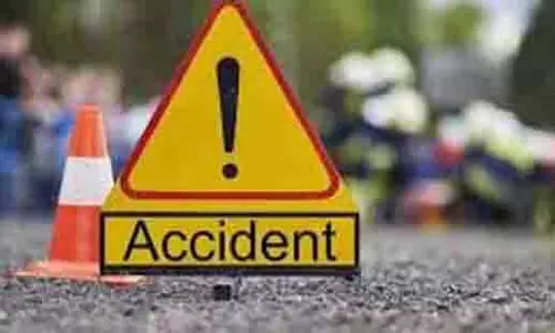 Lucknow: ई-रिक्शा की टक्कर में दो लोगों की मौत, एसयूवी चालक गिरफ्तार Lucknow: ई-रिक्शा की टक्कर में दो लोगों की मौत, एसयूवी चालक गिरफ्तार