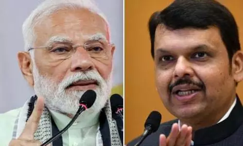 प्रधानमंत्री मोदी के भाषण के बाद सीएम फडणवीस ने जताया आभार प्रधानमंत्री मोदी के भाषण के बाद सीएम फडणवीस ने जताया आभार