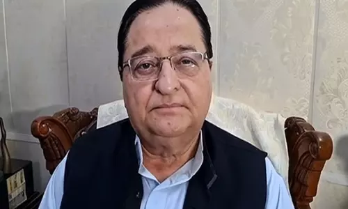 नवरात्रि पर मांस, मछली और अंडे की बिक्री पर रोक, एसटी हसन ने उठाए सवाल नवरात्रि पर मांस, मछली और अंडे की बिक्री पर रोक, एसटी हसन ने उठाए सवाल