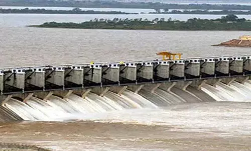अलमट्टी डैम ऊंचाई बढ़ाने के खिलाफ तेलंगाना सरकार, सुप्रीम कोर्ट में देंगे पक्ष : सिंचाई मंत्री उत्तम कुमार रेड्डी अलमट्टी डैम ऊंचाई बढ़ाने के खिलाफ तेलंगाना सरकार, सुप्रीम कोर्ट में देंगे पक्ष : सिंचाई मंत्री उत्तम कुमार रेड्डी
