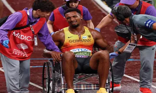 विश्व एथलेटिक्स चैंपियनशिप : दर्द के बावजूद नेउगेबाउर ने डेकाथलॉन में स्वर्ण पदक जीता