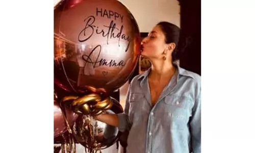 Kareena Kapoor ने शेयर की अपने बेटों के साथ जन्मदिन की तस्वीर Kareena Kapoor ने शेयर की अपने बेटों के साथ जन्मदिन की तस्वीर