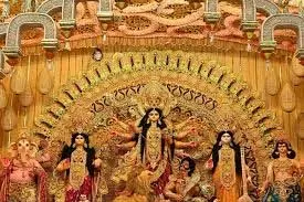 Durga Puja 2025 जानें कोलकाता की दुर्गा पूजा के दौरान सिंदूर खेला का विशेष धार्मिक महत्व Durga Puja 2025 जानें कोलकाता की दुर्गा पूजा के दौरान सिंदूर खेला का विशेष धार्मिक महत्व