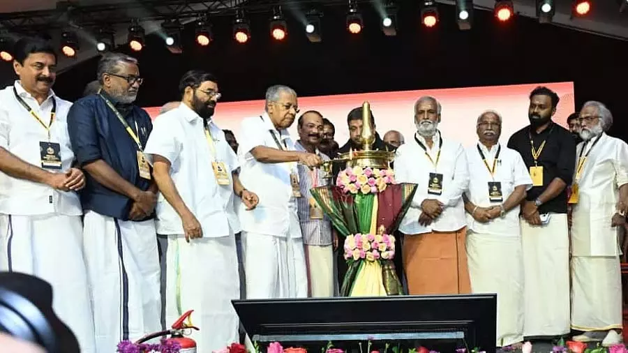 Kerala : ग्लोबल अयप्पा कॉन्क्लेव का मुकाबला करने के लिए आज केरल में विश्वसा संगमम Kerala : ग्लोबल अयप्पा कॉन्क्लेव का मुकाबला करने के लिए आज केरल में विश्वसा संगमम