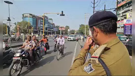 Bhopal: वाहन चालकों पर नजर, एमपी में जांच अभियान शुरू Bhopal: वाहन चालकों पर नजर, एमपी में जांच अभियान शुरू