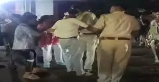 East Singhbhum: ब्लिंकिट स्टोर पर विवाद से सोनारी में हंगामा East Singhbhum: ब्लिंकिट स्टोर पर विवाद से सोनारी में हंगामा
