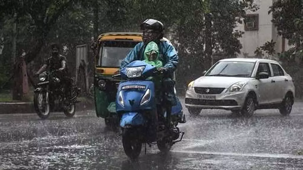 Tamil Nadu : 24 सितंबर तक मध्यम बारिश की संभावना Tamil Nadu : 24 सितंबर तक मध्यम बारिश की संभावना