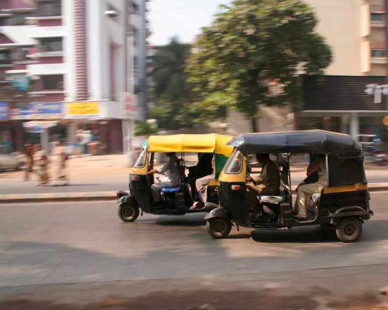 Panipat में ऑड-ईवन नियम के खिलाफ ऑटो और ई-रिक्शा चालक हड़ताल पर Panipat में ऑड-ईवन नियम के खिलाफ ऑटो और ई-रिक्शा चालक हड़ताल पर