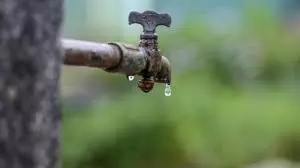 Lucknow: सेक्टर जी में पानी की परेशानी, प्रशासन चुप Lucknow: सेक्टर जी में पानी की परेशानी, प्रशासन चुप