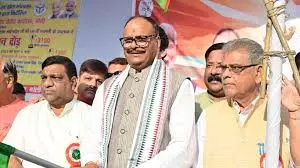 Bareilly: डिप्टी सीएम ने दिशा पाटनी के घर फायरिंग करने वालों को दी चेतावनी Bareilly: डिप्टी सीएम ने दिशा पाटनी के घर फायरिंग करने वालों को दी चेतावनी